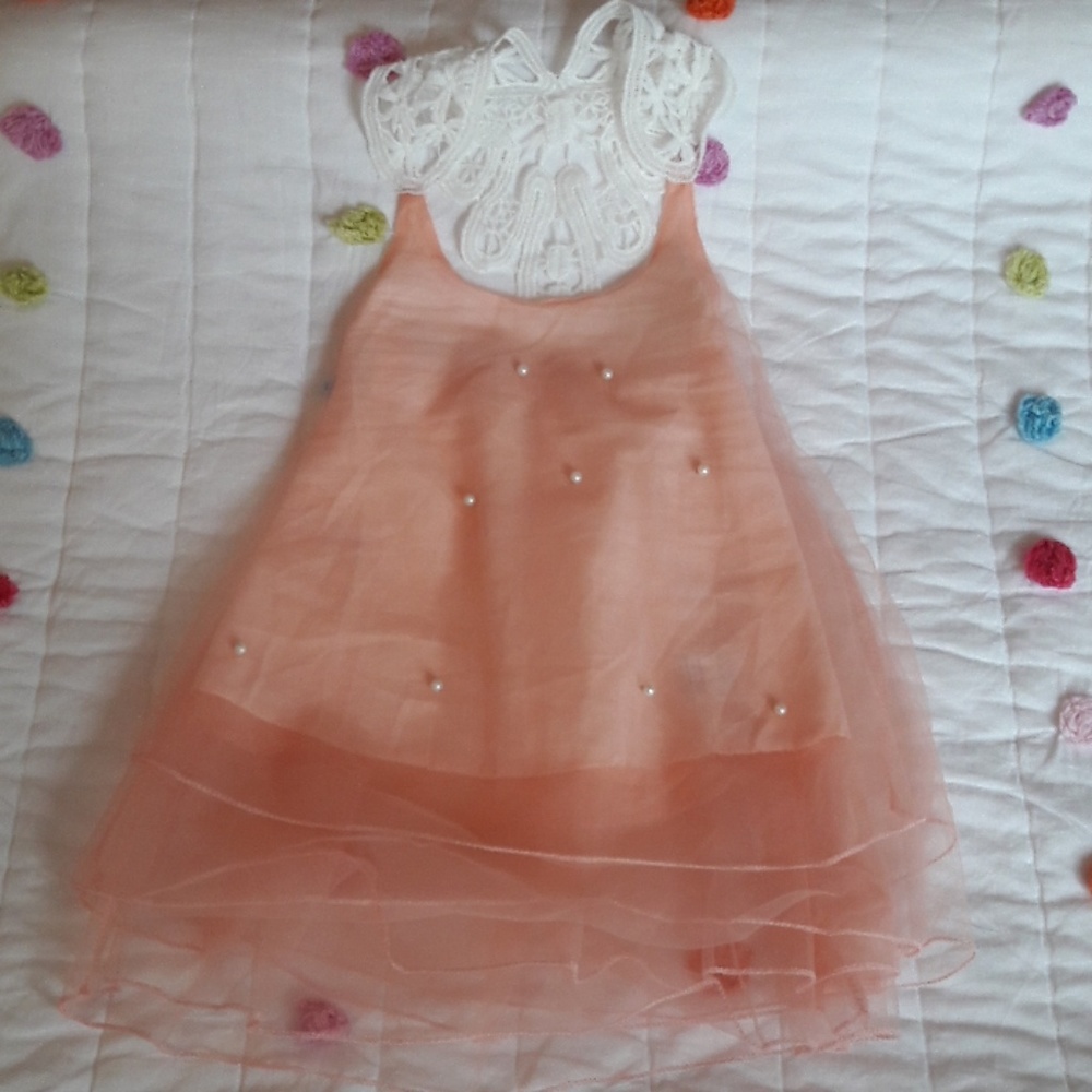 Sweet little girl tunic style top.